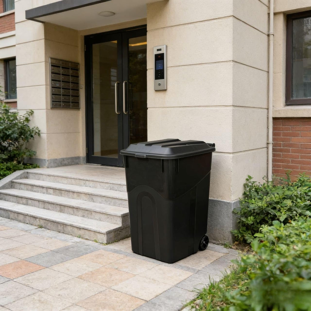 45 Gallon Black Wheeled Garbage Can with Attached Lid O7552