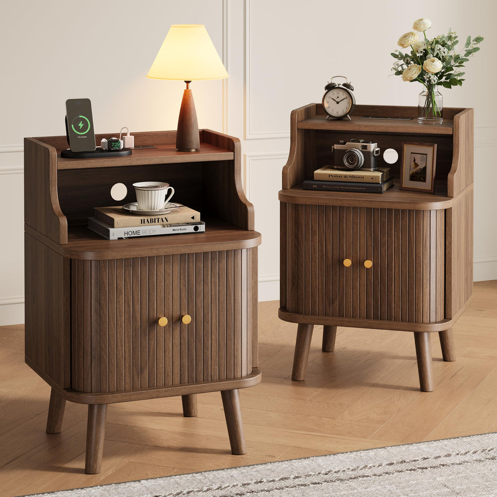 Mid Century Modern Nightstand Set of 2 with Charging Station G44276